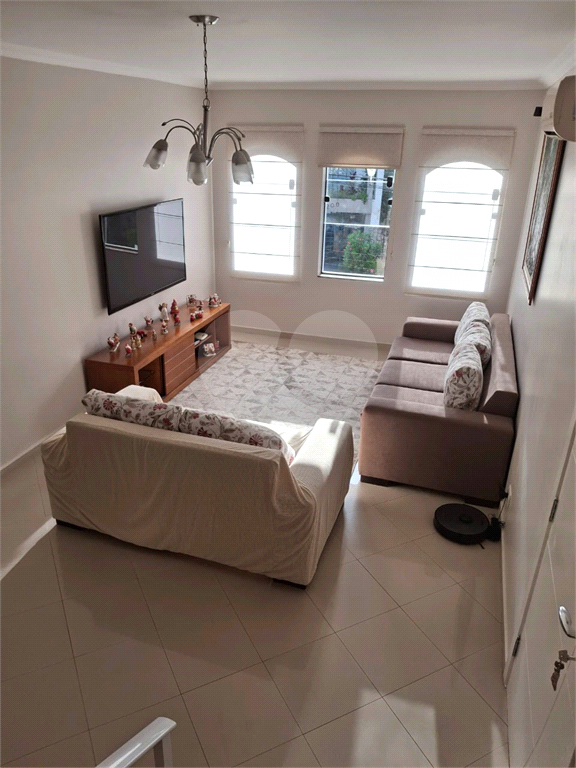 Sobrado de 155m² com 3 quartos em Jardim França