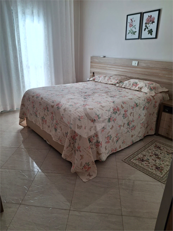 Sobrado de 155m² com 3 quartos em Jardim França