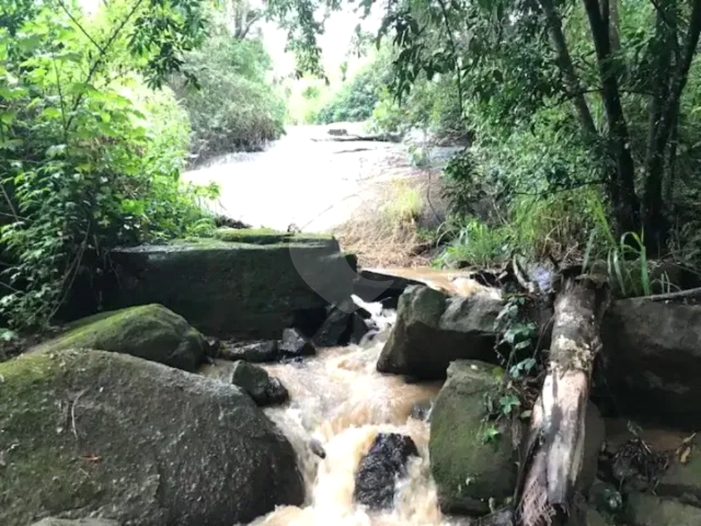 Chácara Com 2 Casas Na Serra Da Cantareira Com Mata e Rio Anexo