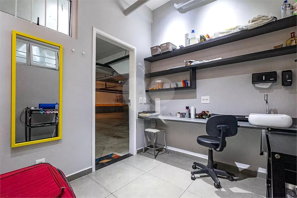 Casa Condominio Fechado, 3 dormitorios sendo 1 suite e 3 vagas de garagem. 