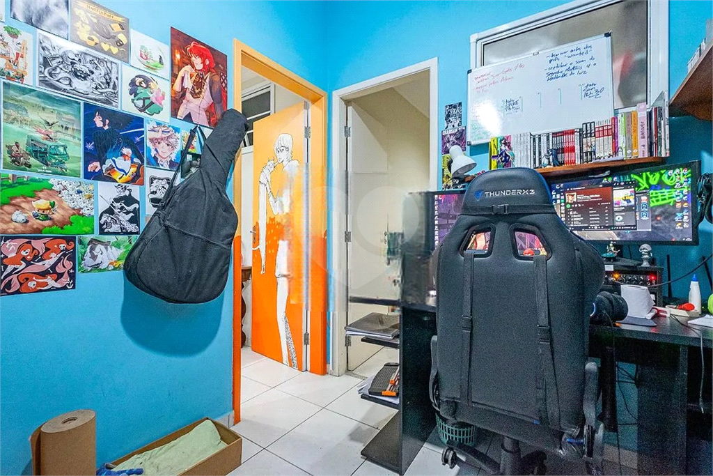 Casa Condominio Fechado, 3 dormitorios sendo 1 suite e 3 vagas de garagem. 