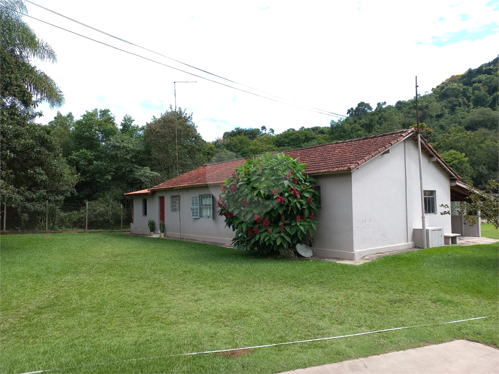 Chácara à venda com 3 quartos, 310m² - Foto 13