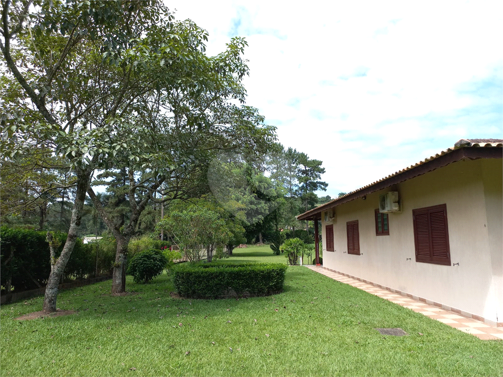 Chácara à venda com 3 quartos, 310m² - Foto 2