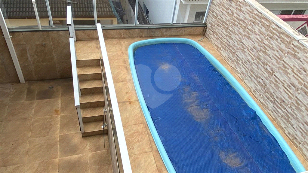 Térrea assobradada 3 suítes, 8 vagas