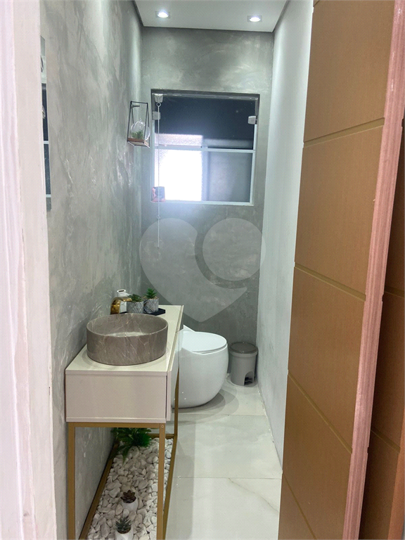 Casa à venda no condomínio Aruã
