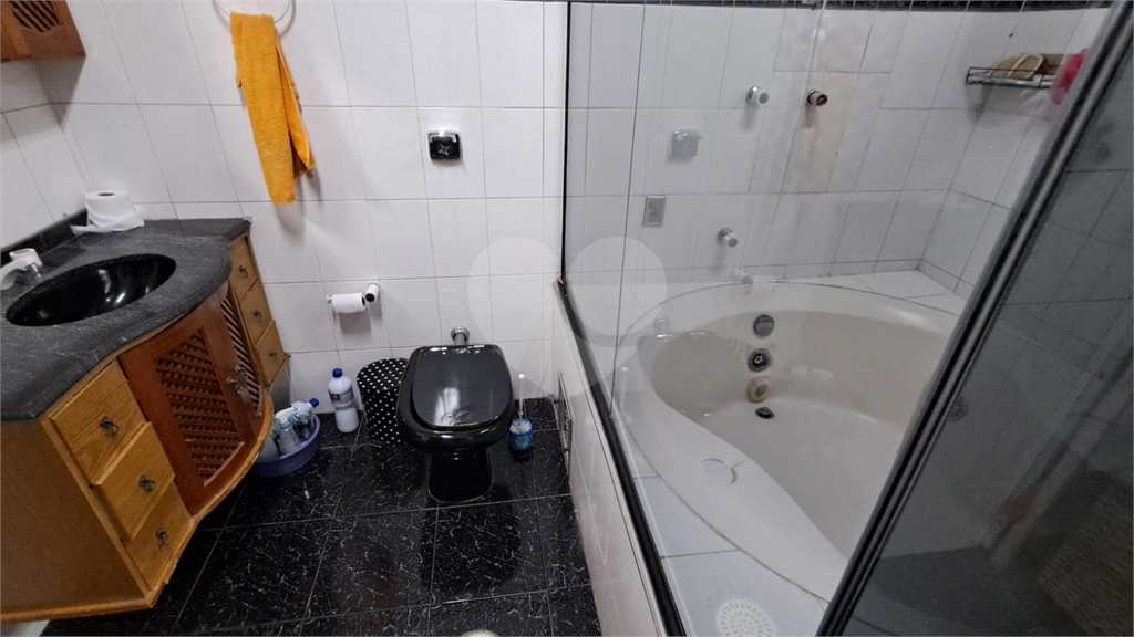 Amplo sobrado à venda | 3 pavimentos | 150 m2 | 3 dorms. (2 suítes) | no Bom Retiro!