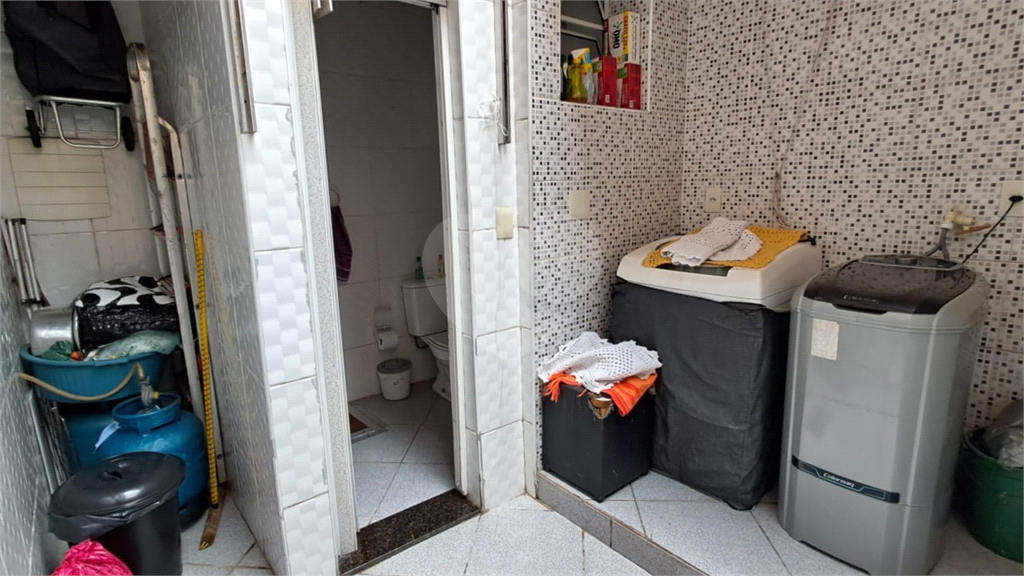Amplo sobrado à venda | 3 pavimentos | 150 m2 | 3 dorms. (2 suítes) | no Bom Retiro!