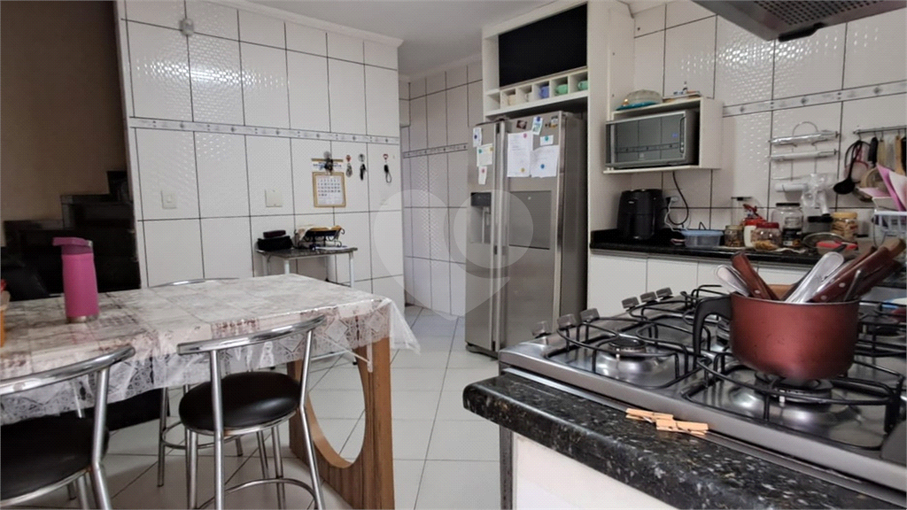Amplo sobrado à venda | 3 pavimentos | 150 m2 | 3 dorms. (2 suítes) | no Bom Retiro!