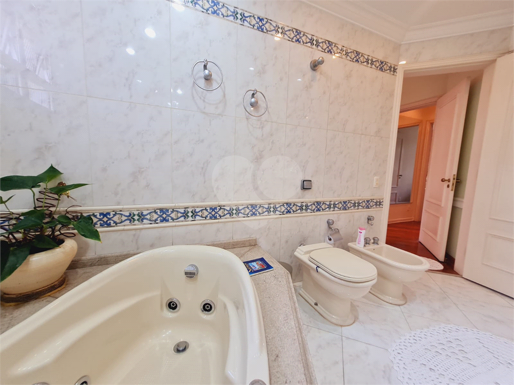 Apartamento a venda em Higienópolis 
