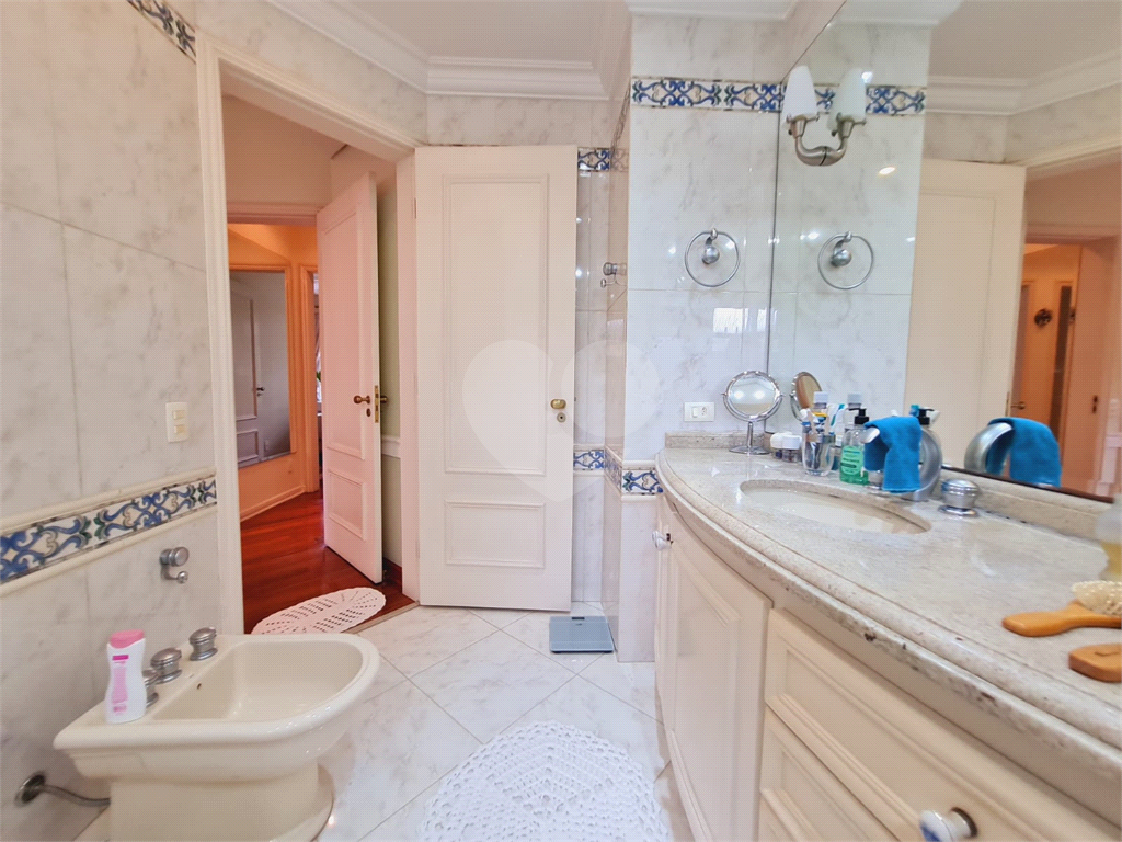 Apartamento a venda em Higienópolis 