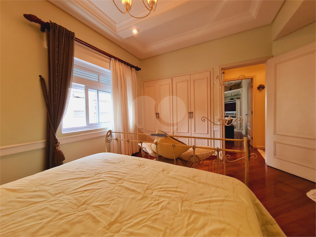 Apartamento a venda em Higienópolis 