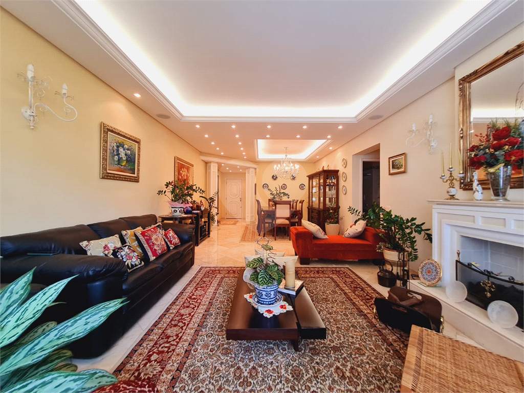 Apartamento a venda em Higienópolis 