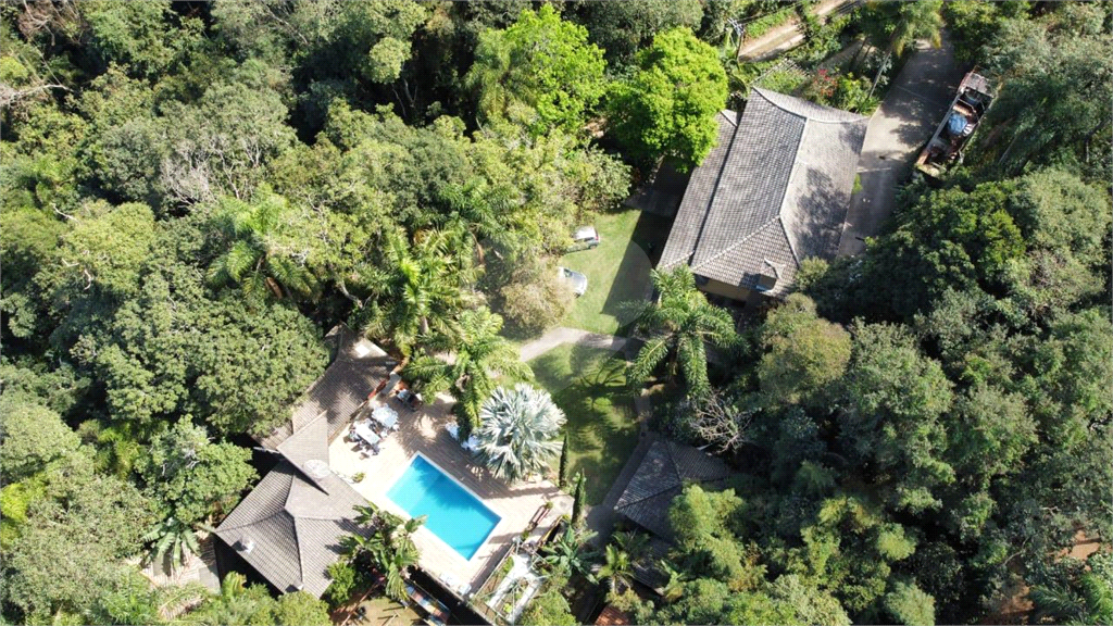 Chácara para venda. Tremembé. Pé da Serra da Cantareira. 4360m2 de terreno. Entrar e morar