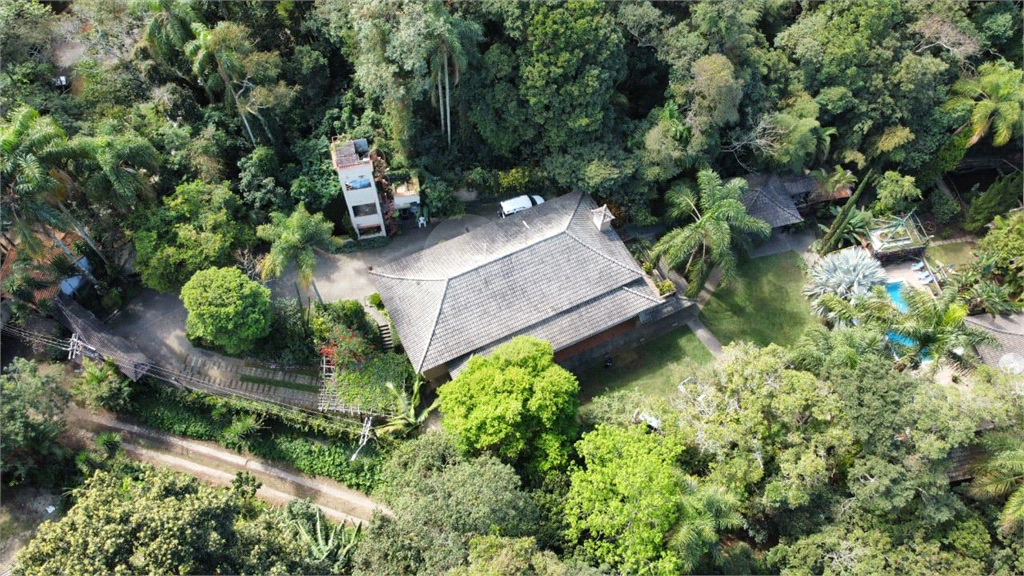 Chácara para venda. Tremembé. Pé da Serra da Cantareira. 4360m2 de terreno. Entrar e morar
