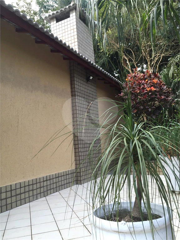 Chácara para venda. Tremembé. Pé da Serra da Cantareira. 4360m2 de terreno. Entrar e morar