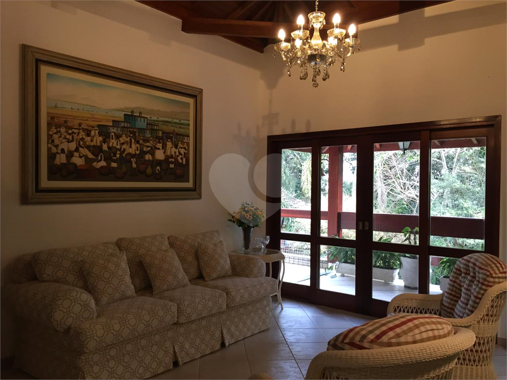 Chácara para venda. Tremembé. Pé da Serra da Cantareira. 4360m2 de terreno. Entrar e morar