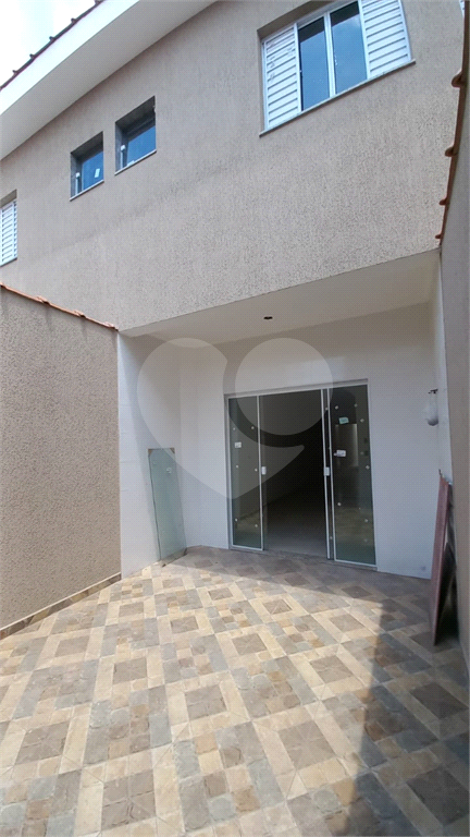 Sobrado Novo para locação com 3 Suítes na Vila Medeiros – Próximo ao Metrô Tucuruvi!