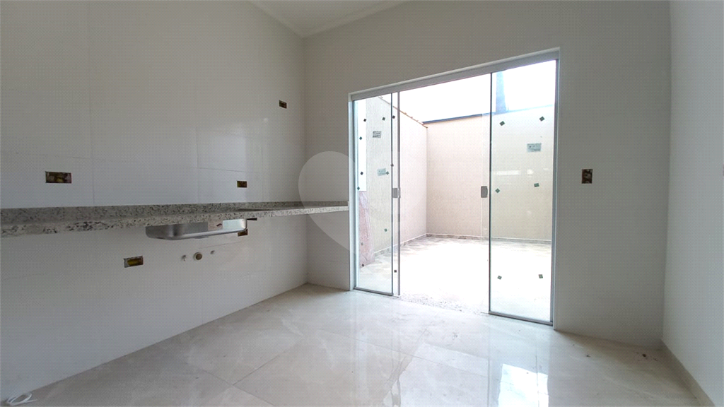 Sobrado Novo para locação com 3 Suítes na Vila Medeiros – Próximo ao Metrô Tucuruvi!