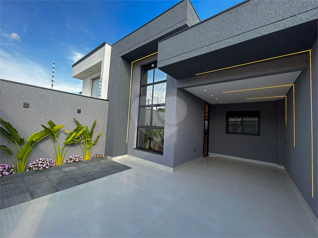 Casa à venda com 2 quartos, 90m² - Foto 2