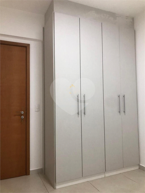 Apartamento para alugar com 3 quartos, 87m² - Foto 18