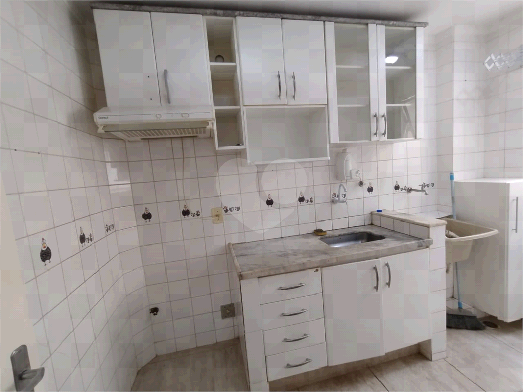 Apartamento para alugar com 2 quartos, 50m² - Foto 6