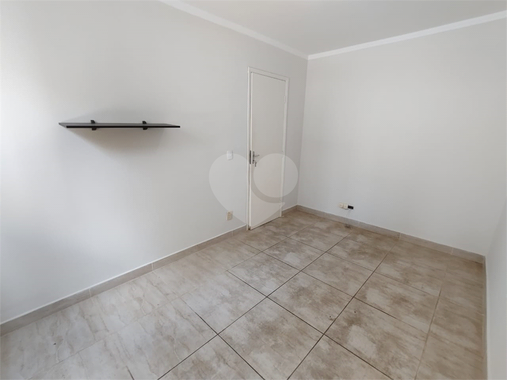 Apartamento para alugar com 2 quartos, 50m² - Foto 12