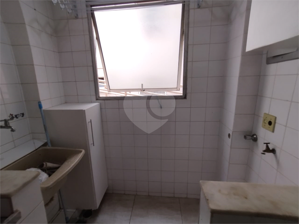 Apartamento para alugar com 2 quartos, 50m² - Foto 8