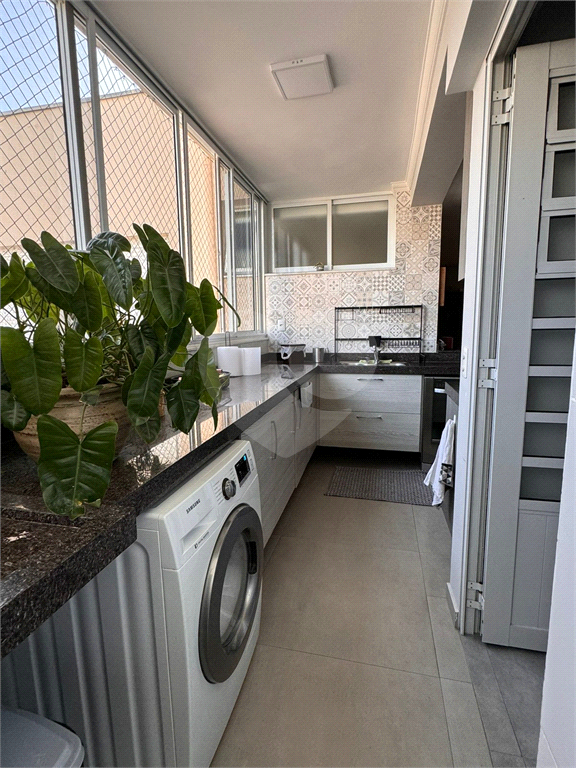 Apartamento à venda com 3 quartos, 137m² - Foto 46