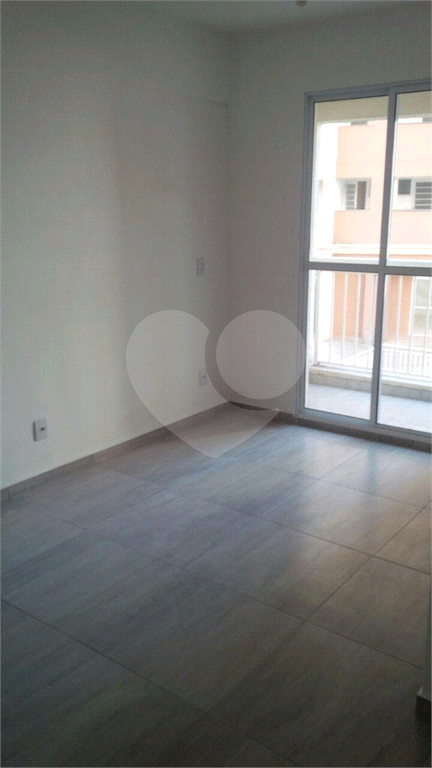 Vende-se Apartamento de 2 dormitórios, com vaga de garagem, na Casa Verde Alta