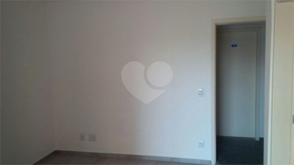Vende-se Apartamento de 2 dormitórios, com vaga de garagem, na Casa Verde Alta
