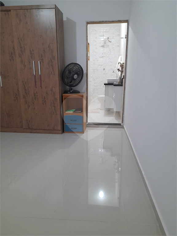 SOBRADO em ÁGUA FRIA