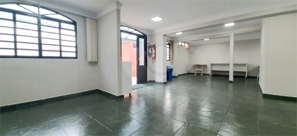 Apartamento à venda com 3 quartos, 69m² - Foto 33