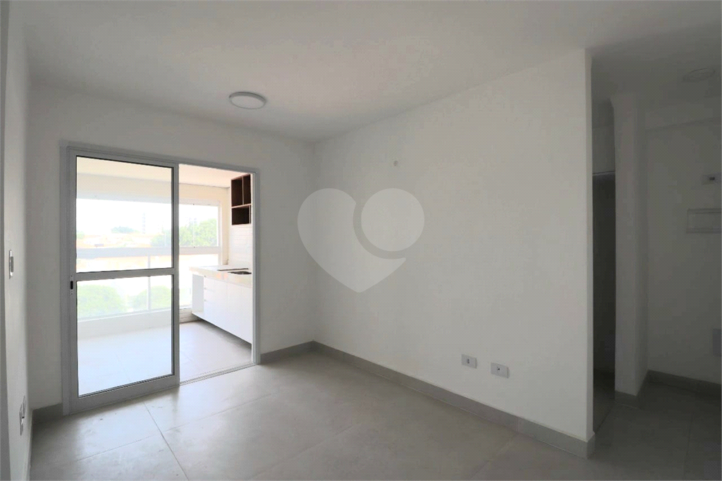 Apartamento à venda com 2 quartos, 56m² - Foto 2