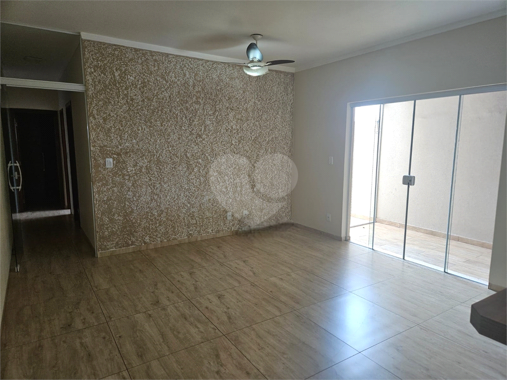 Casa à venda com 2 quartos, 118m² - Foto 4