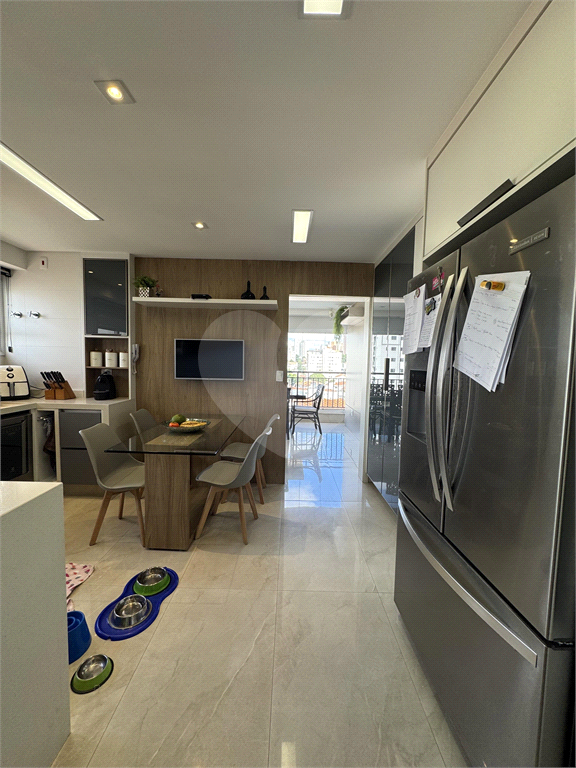 APARTAMENTO em SANTANA