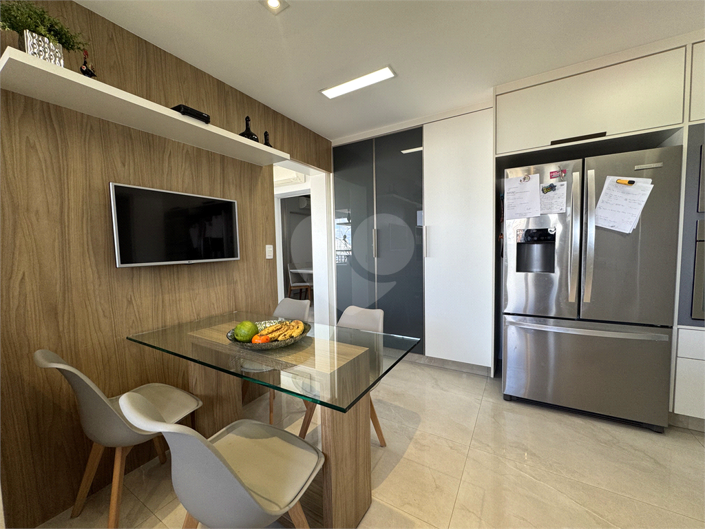 APARTAMENTO em SANTANA