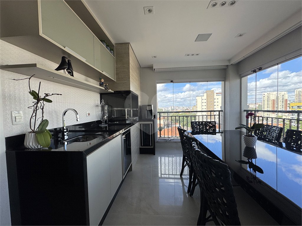 APARTAMENTO em SANTANA