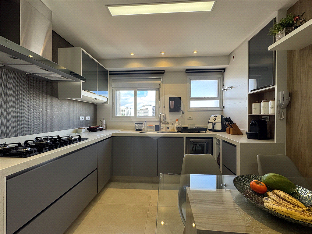 APARTAMENTO em SANTANA
