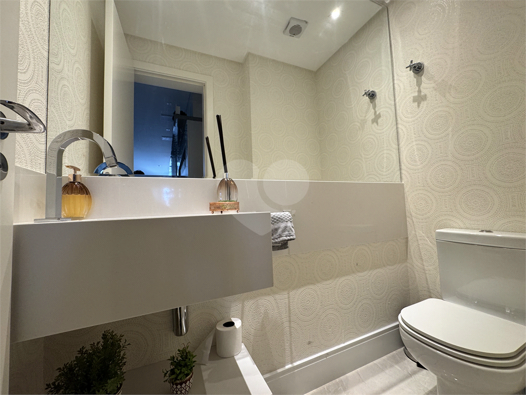 APARTAMENTO em SANTANA
