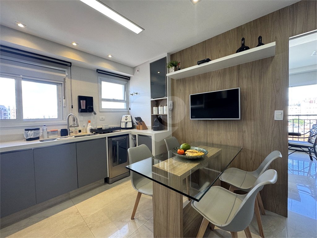 APARTAMENTO em SANTANA