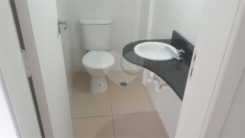 APARTAMENTO em CASA VERDE