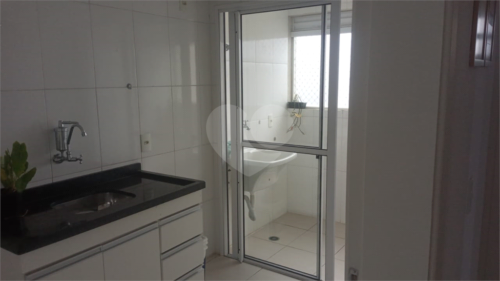 APARTAMENTO em CASA VERDE