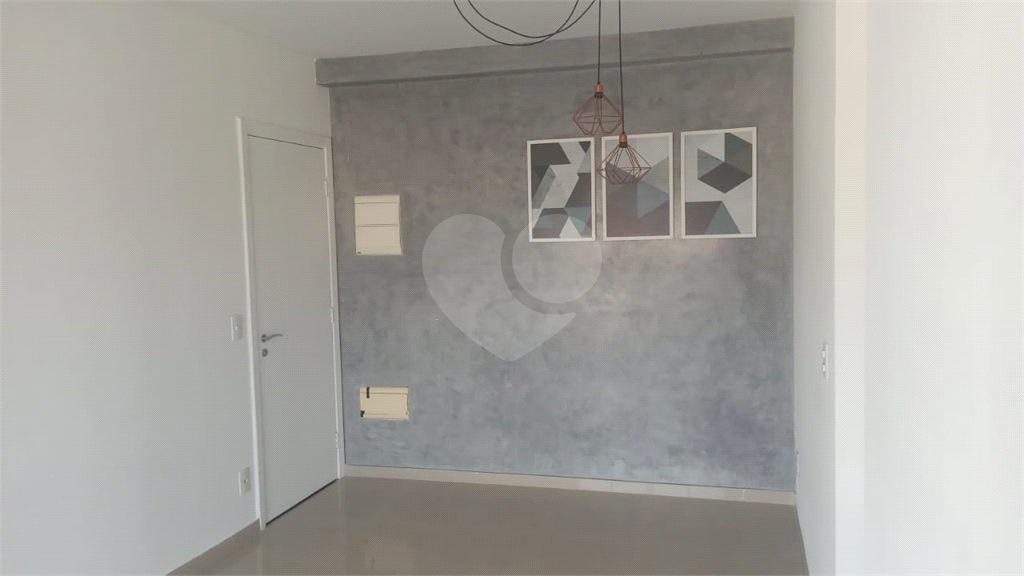 APARTAMENTO em CASA VERDE
