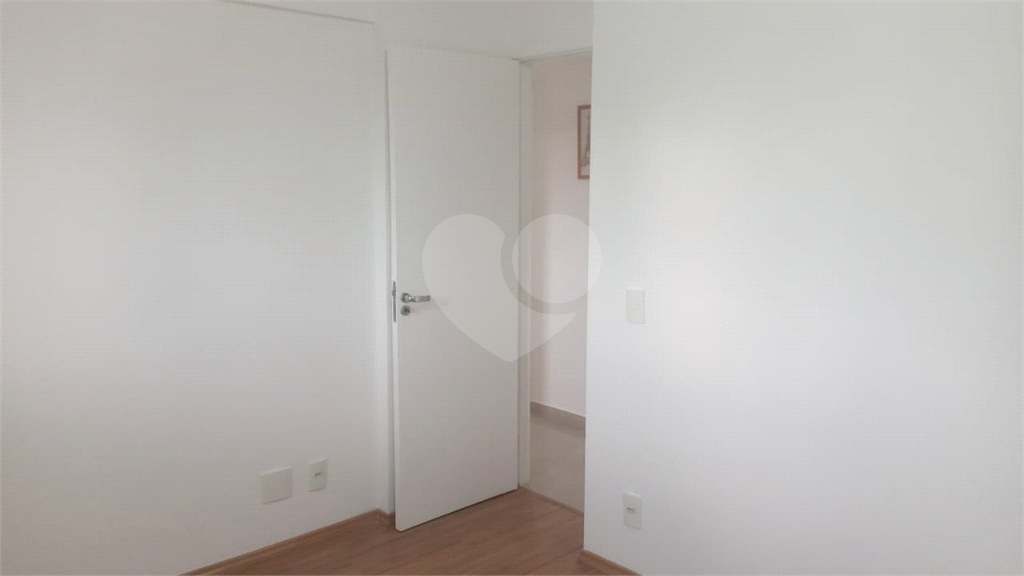 APARTAMENTO em CASA VERDE