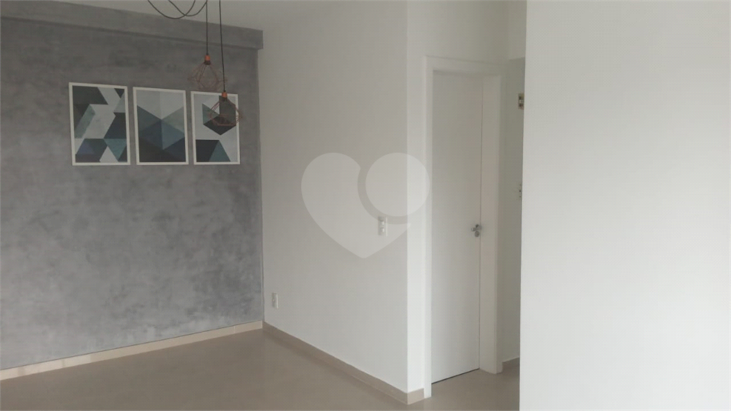 APARTAMENTO em CASA VERDE