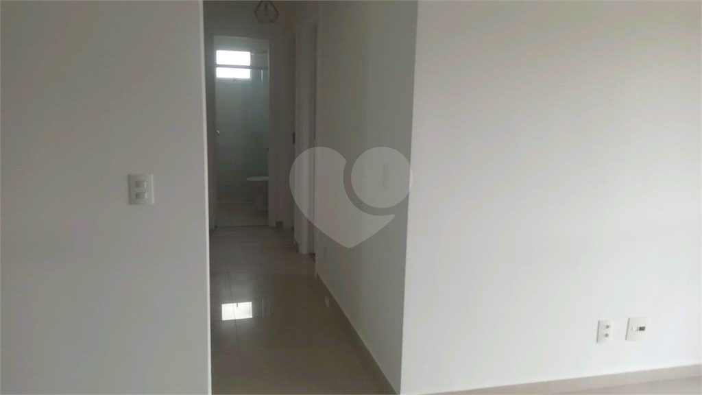 APARTAMENTO em CASA VERDE