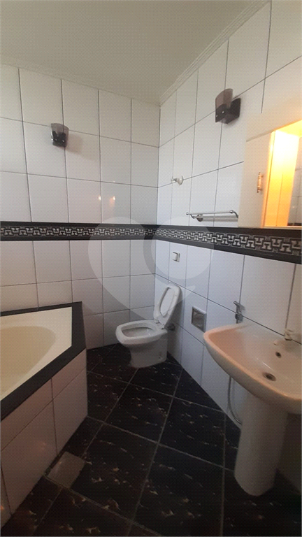 Casa à venda com 3 quartos, 186m² - Foto 9