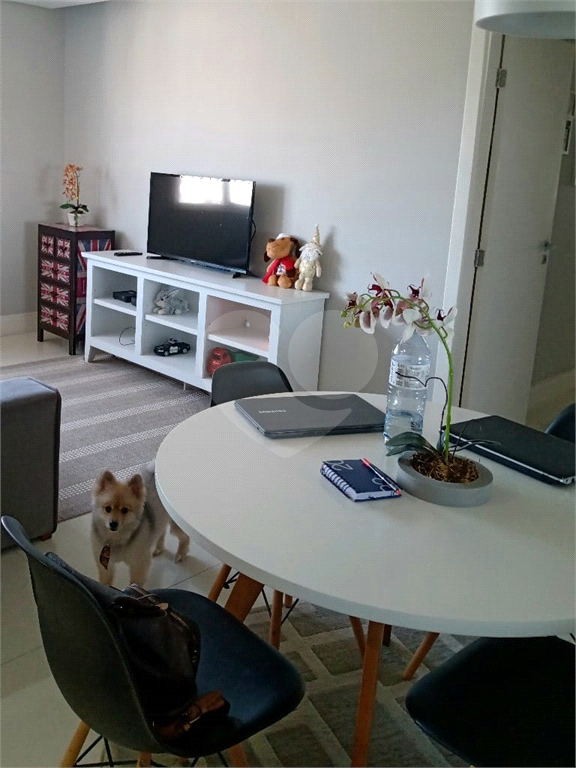 Apartamento à venda com 2 quartos, 74m² - Foto 1