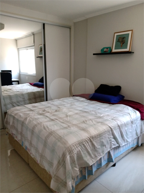 Apartamento à venda com 2 quartos, 74m² - Foto 4