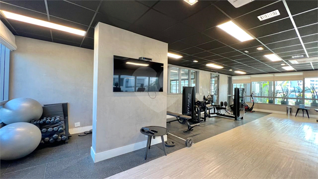 Apartamento no BROOKLIN com 48,49m2, 1 quarto, sala, cozinha, área e 1 vaga coberta de garagem